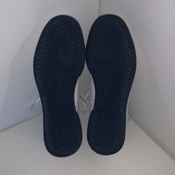 Like new Men’s Reebok Classic Club C 85 Shoes - Picture 7 of 10